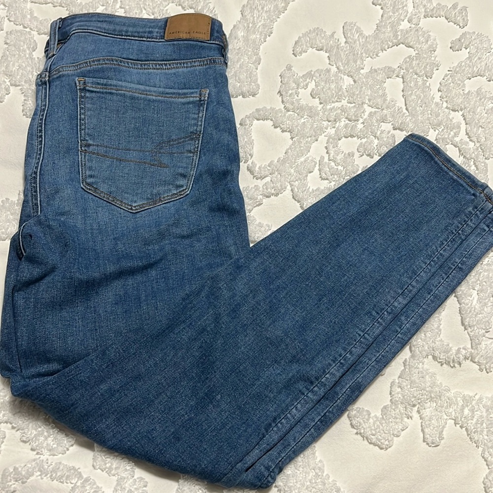 NEW without tags American Eagle next level stretch jeans